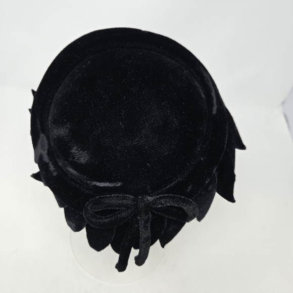 VINTAGE 1950S BLACK VELVET STRUCTURED HAT TOPPER VEIL BLACK TIE WOMEN OS COSTUME - Picture 7 of 12